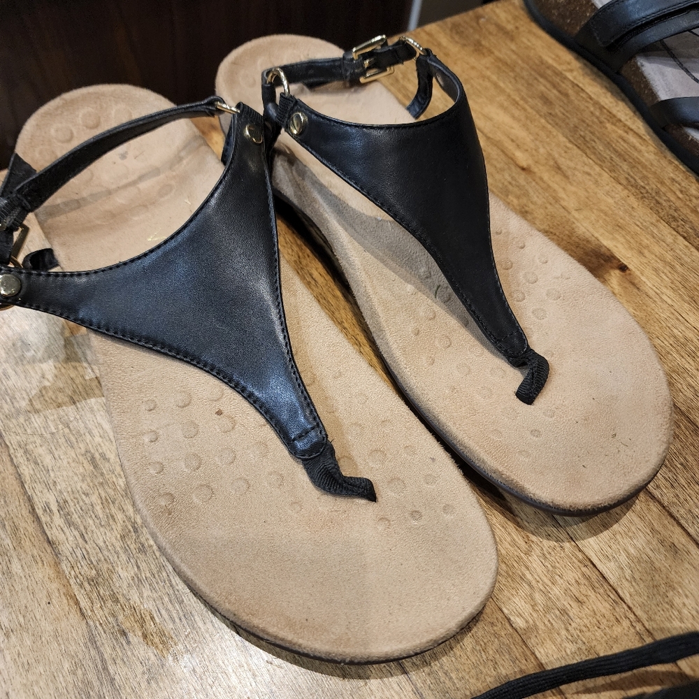 Vionic women's sandals